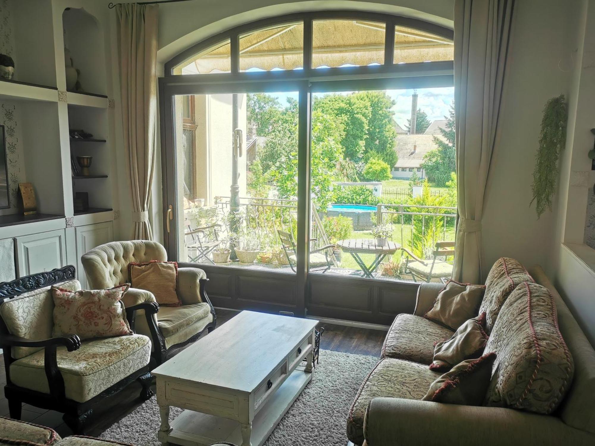 Kuria Apartman With Private Jacuzzi And Pool Budapest Esterno foto