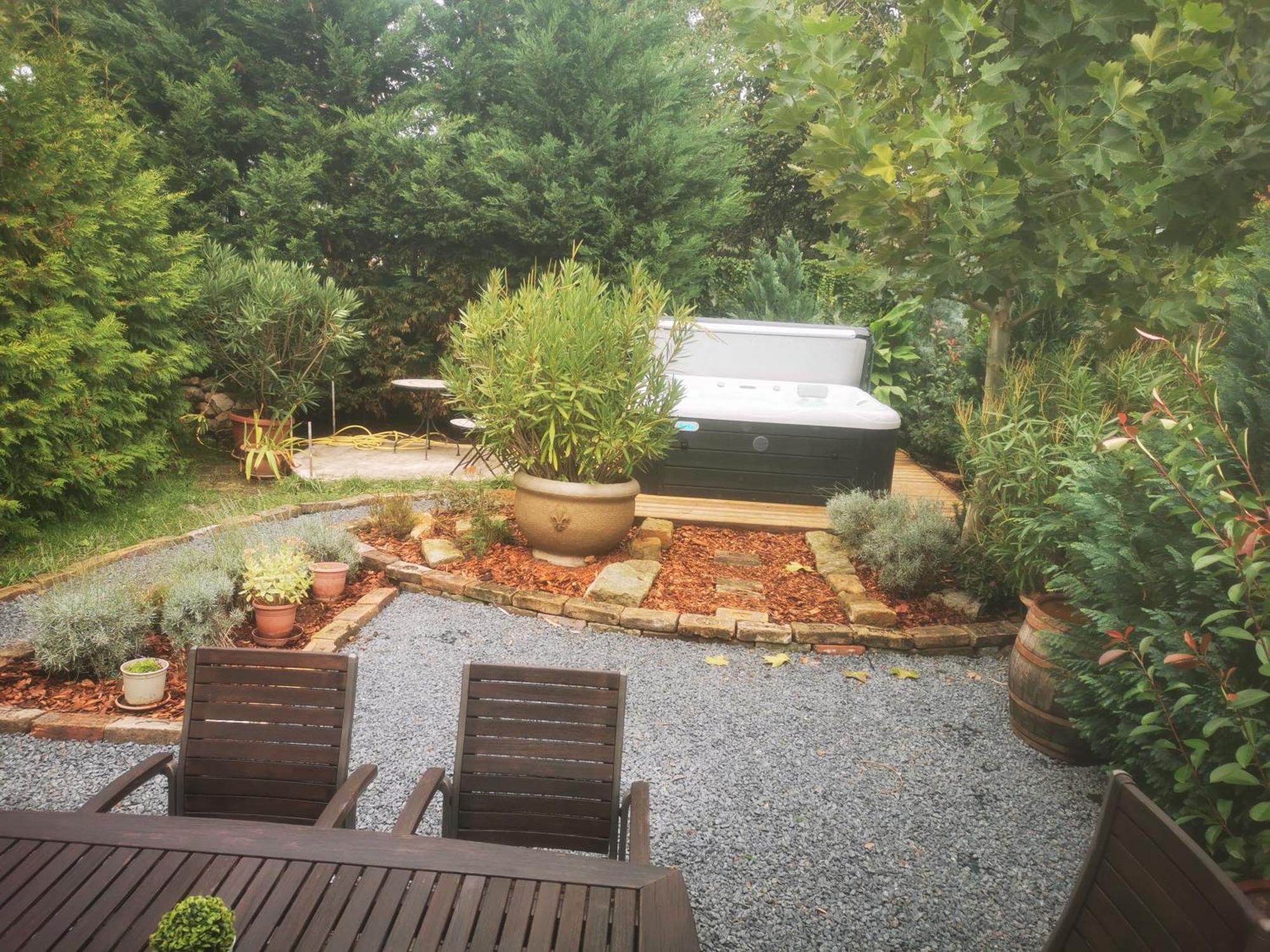 Kuria Apartman With Private Jacuzzi And Pool Budapest Esterno foto