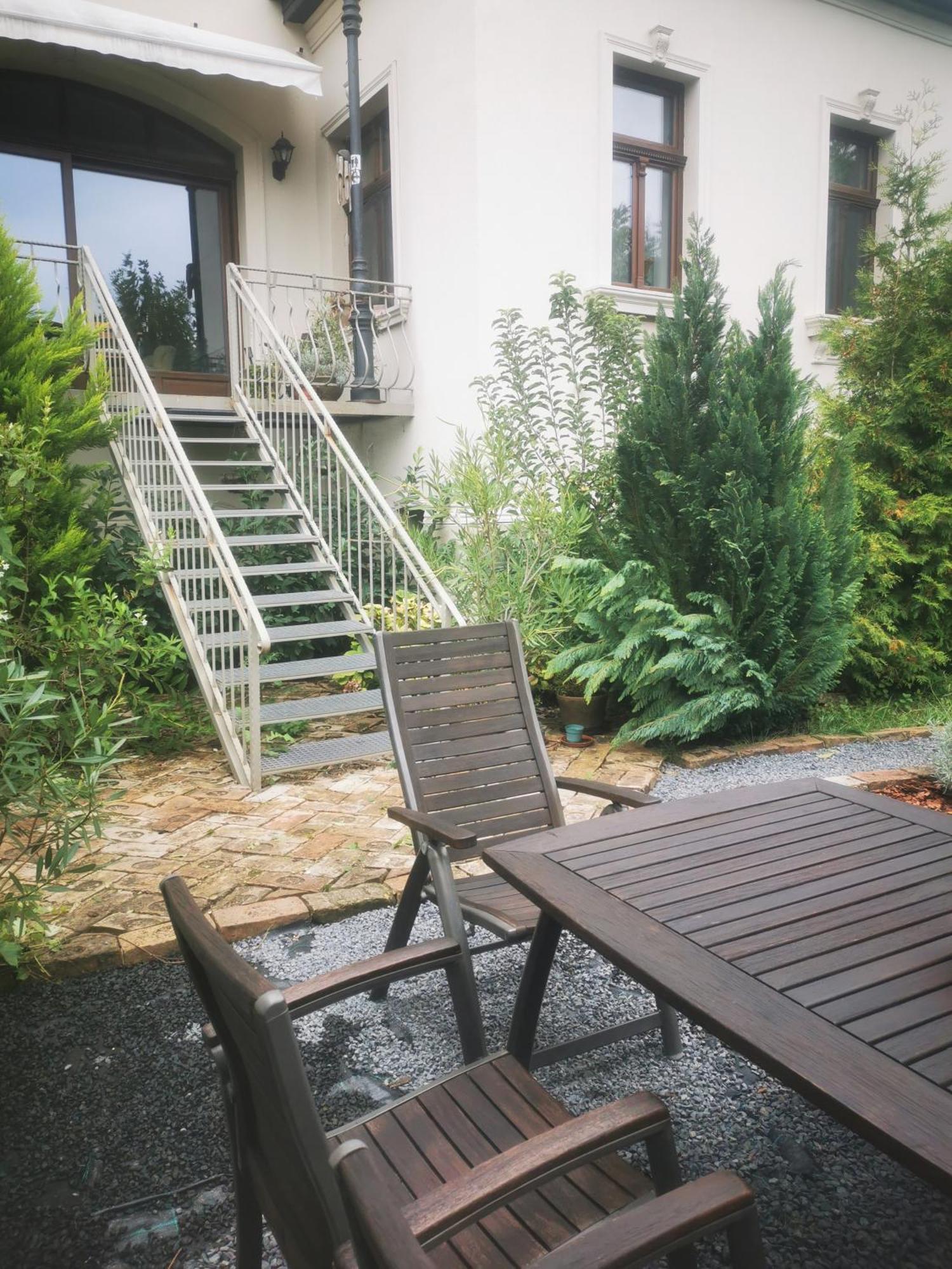 Kuria Apartman With Private Jacuzzi And Pool Budapest Esterno foto