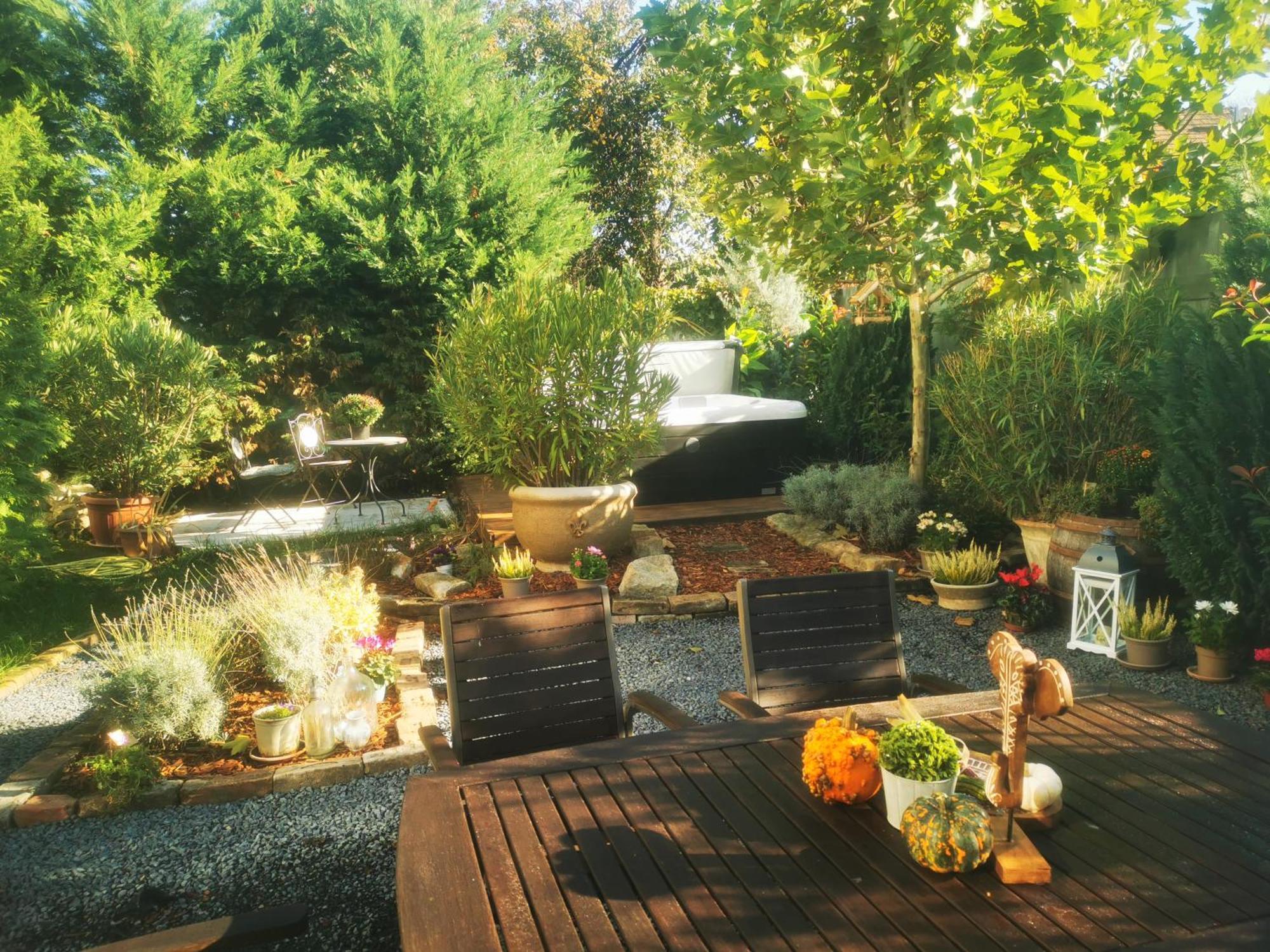 Kuria Apartman With Private Jacuzzi And Pool Budapest Esterno foto